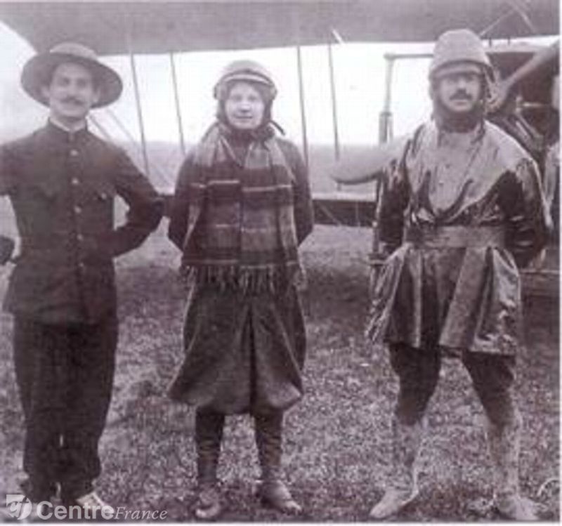 Lucienne Blaise Cayat, la première femme à sauter en parachute d'un avion. source de l'image wikipedia